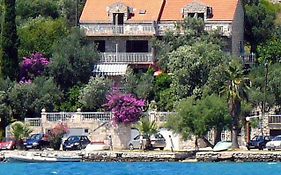 Vila Luka
